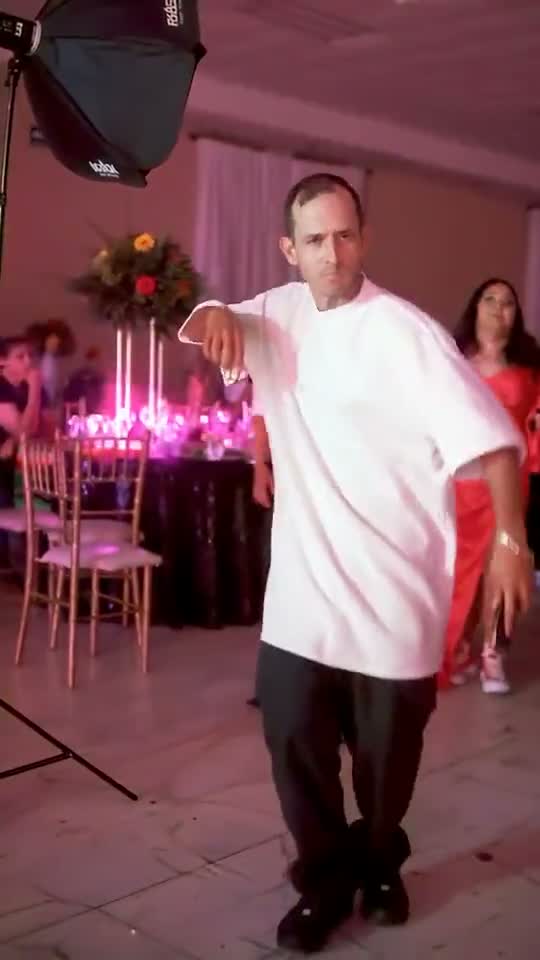 White-shirt shuffle